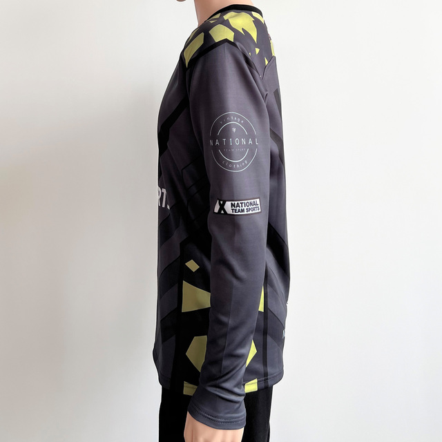 Long Sleeve Sports Top - Image 4